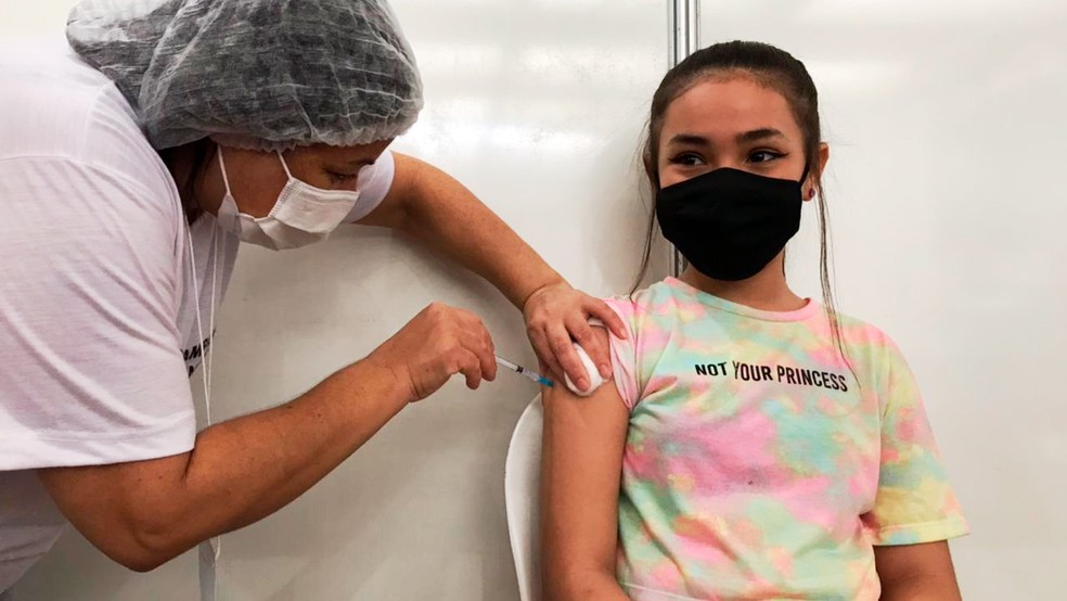 5 capitais já vacinam adolescentes sem comorbidades contra Covid-19; veja lista
